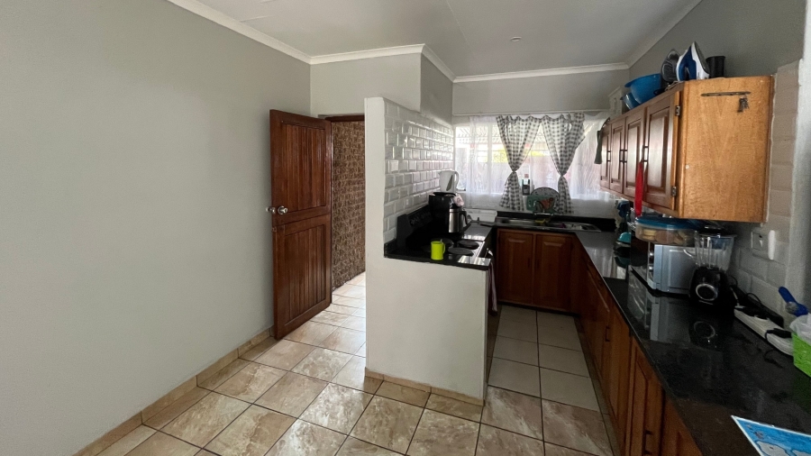 2 Bedroom Property for Sale in Rustenburg Central North West